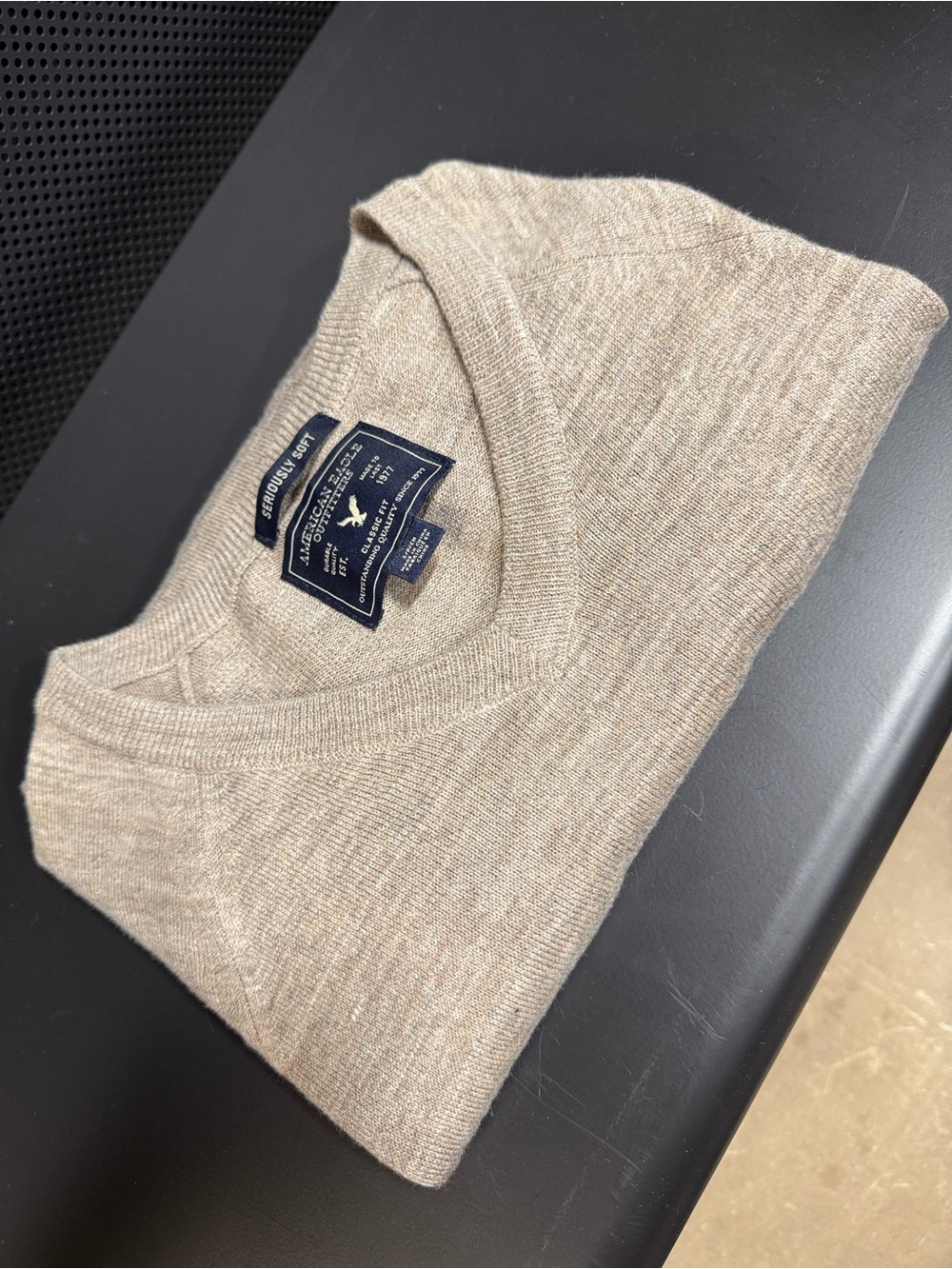 Men's American Eagle V-Neck Lightweight Sweater - Taupe